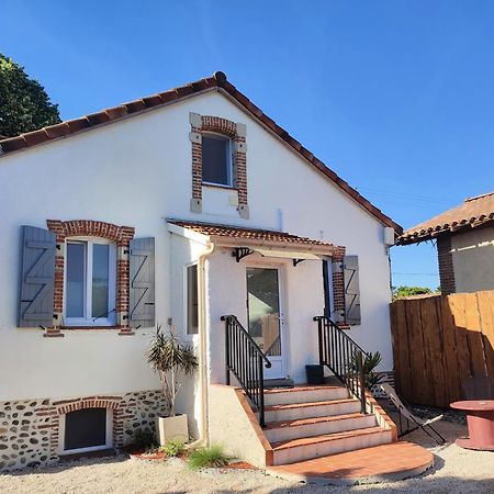 Villa Garona Avec Billard Proche Pyrenees Cazeres Exterior photo